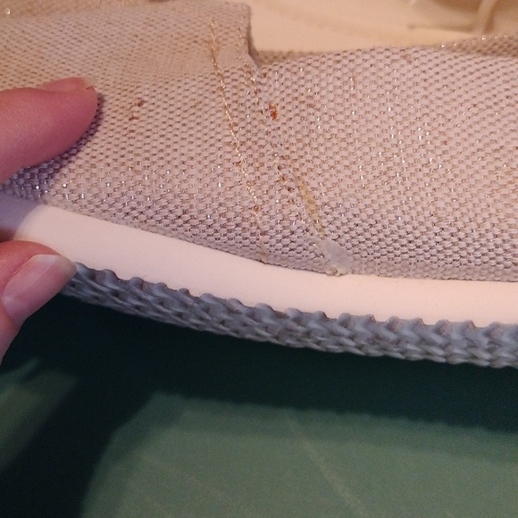 Women's tan/gold slip on flats size 10 - Picture 7 of 7